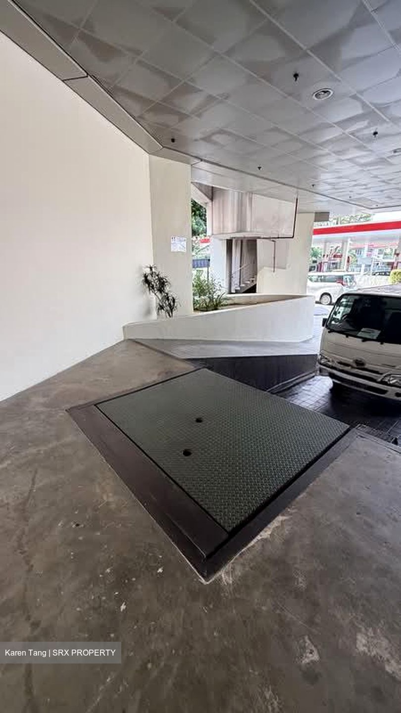 Jay Gee House (D13), Factory #546767371